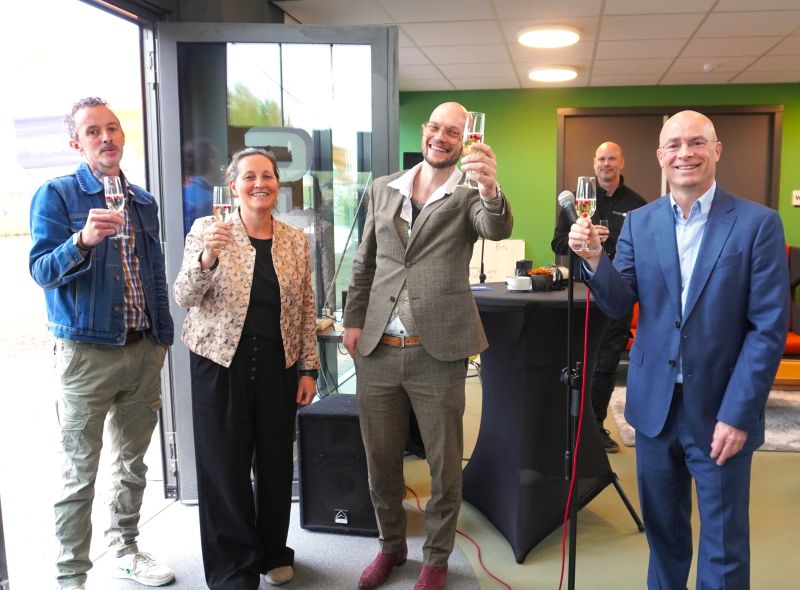 Feestelijke opening 135 tijdelijke woningen op BEFU-terrein Utrecht