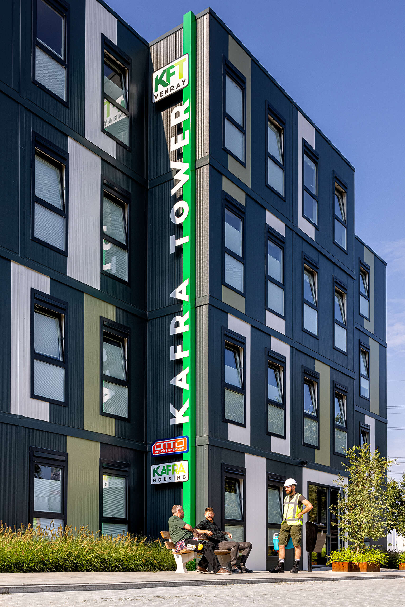 Fassade eines Wohnhauses für Mitarbeiter