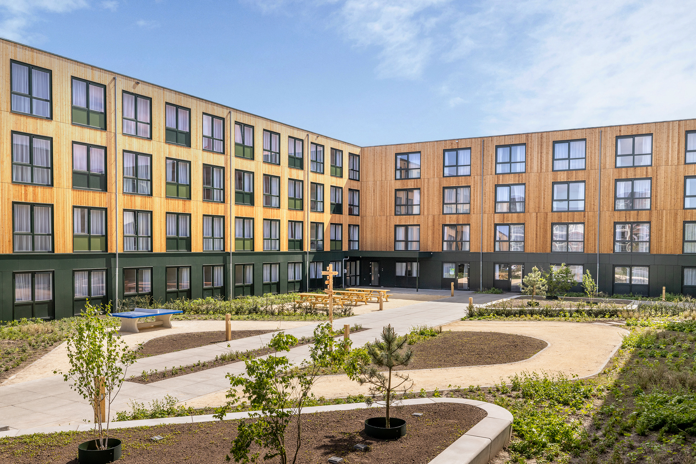 180 tijdelijke woningen in Tilburg opgeleverd door Daiwa House