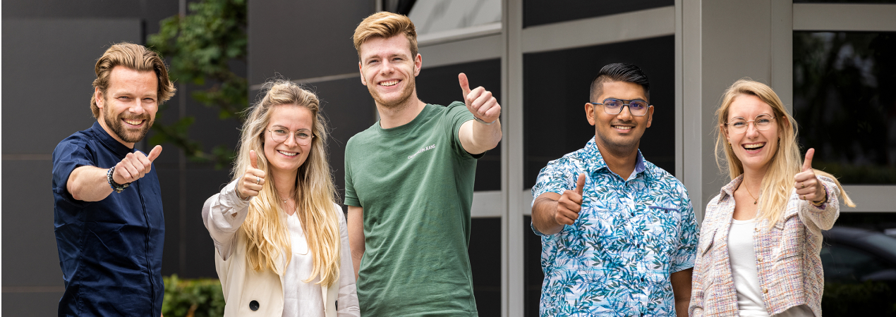 Een van onze adviseurs spreken? We denken met u mee